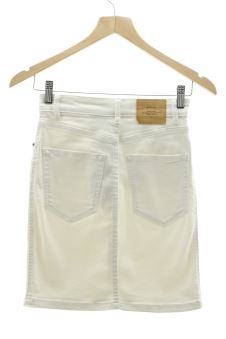 Falda 34 Stradivarius