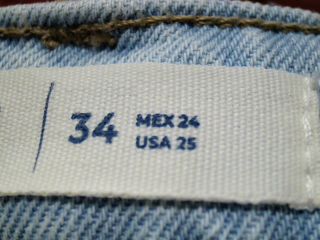 Jeans Springfield de la taille 34, de couleur bleu de denim