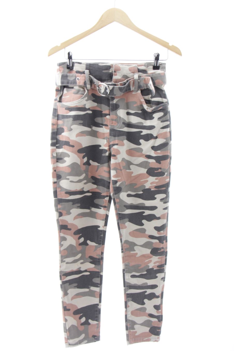 Jeans Bershka de la taille 38, de couleur imprimés de denim