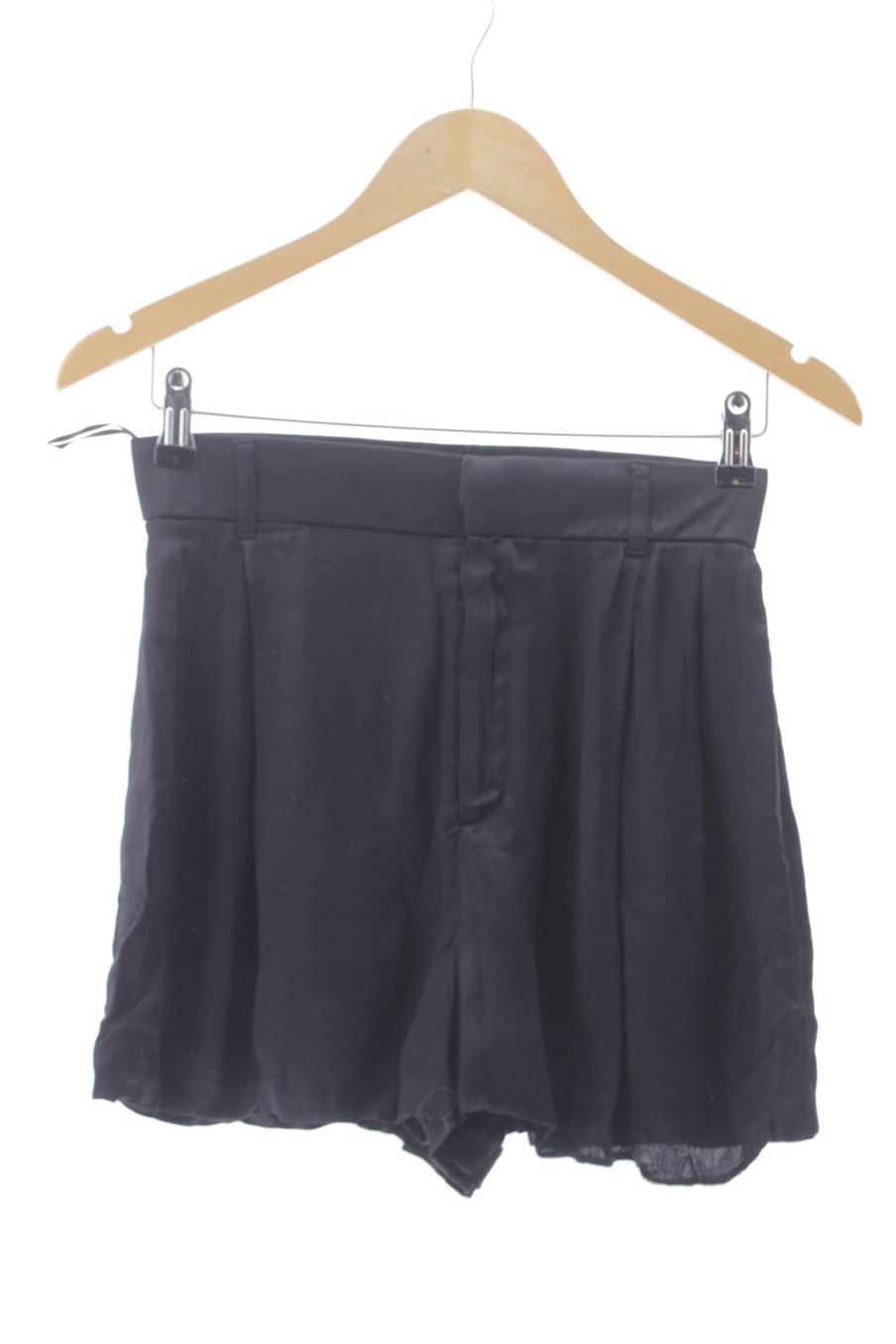 Shorts Zara de la taille XS, de couleur noir