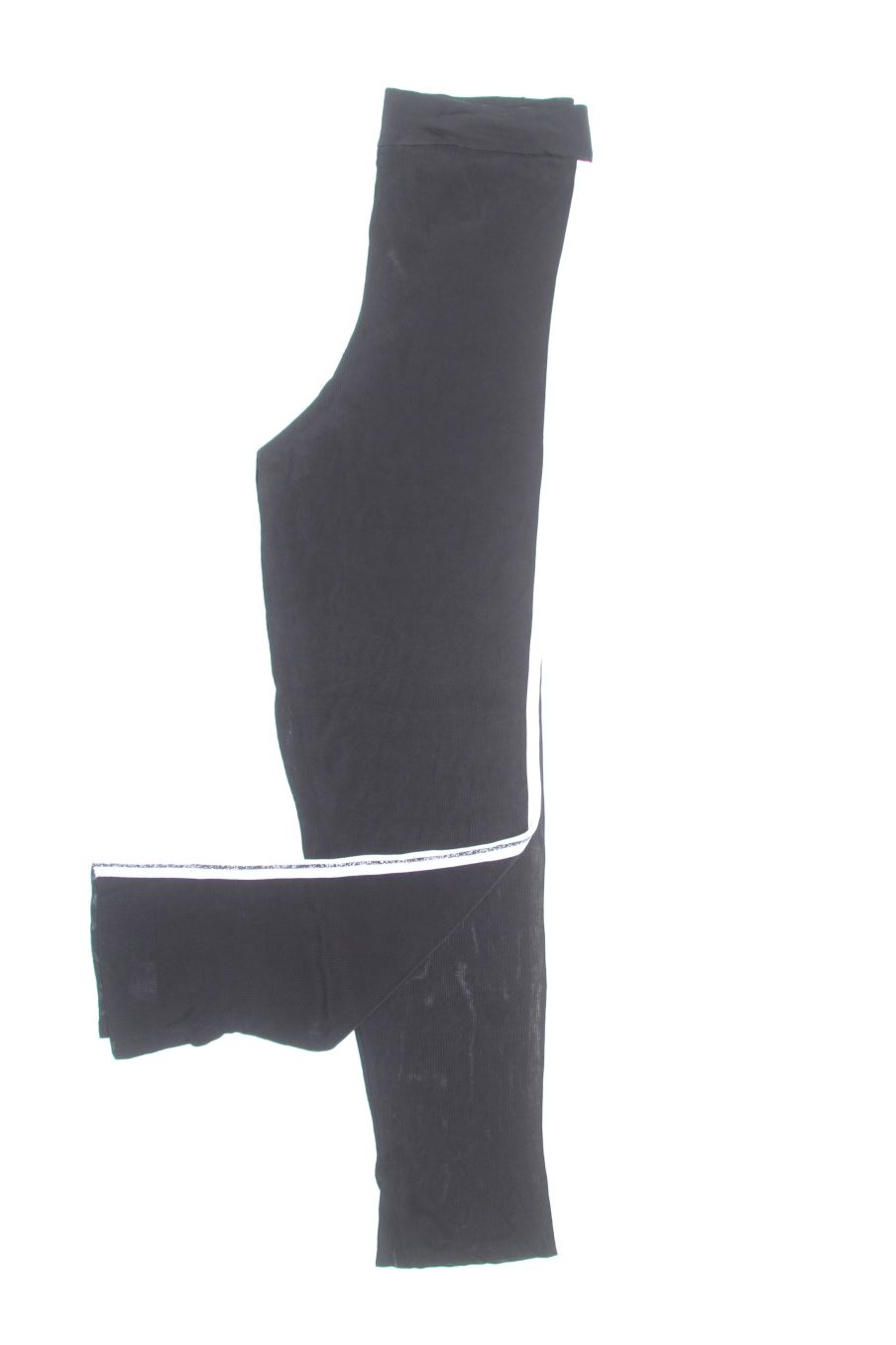 Pantalón Casual de Zara de la talla M, de color negro