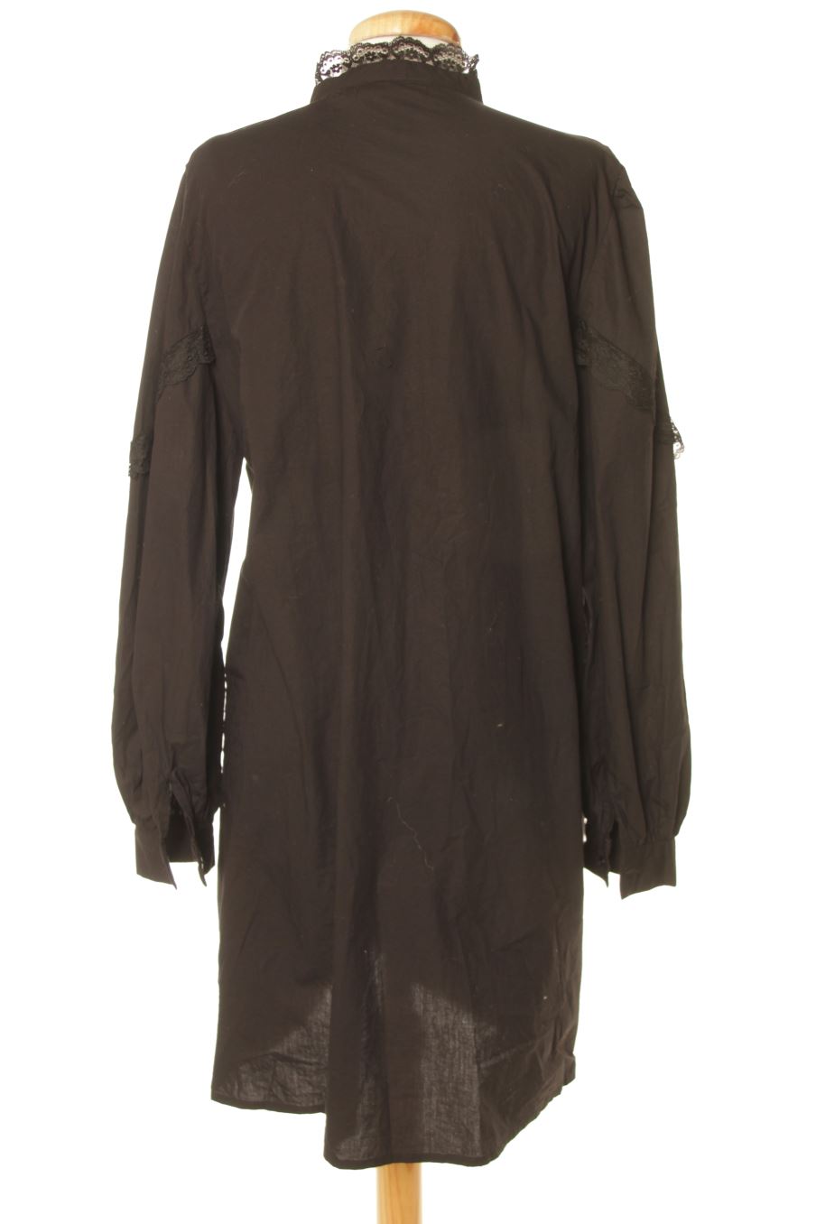 Robe casual Pieces de la taille M, de couleur noir