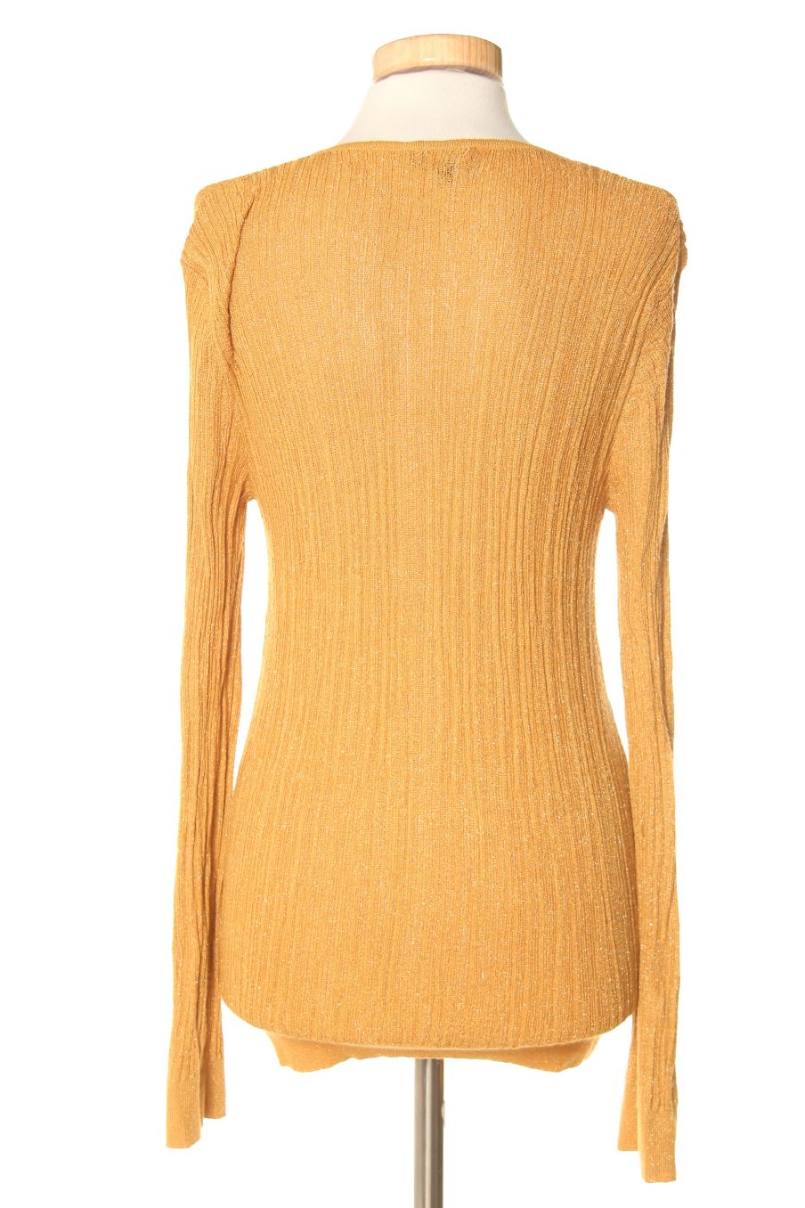 Pull Caroll de la taille 40, de couleur moutarde