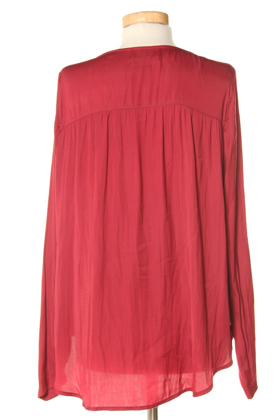 Camisa de Vila de la talla M, de color rojo
