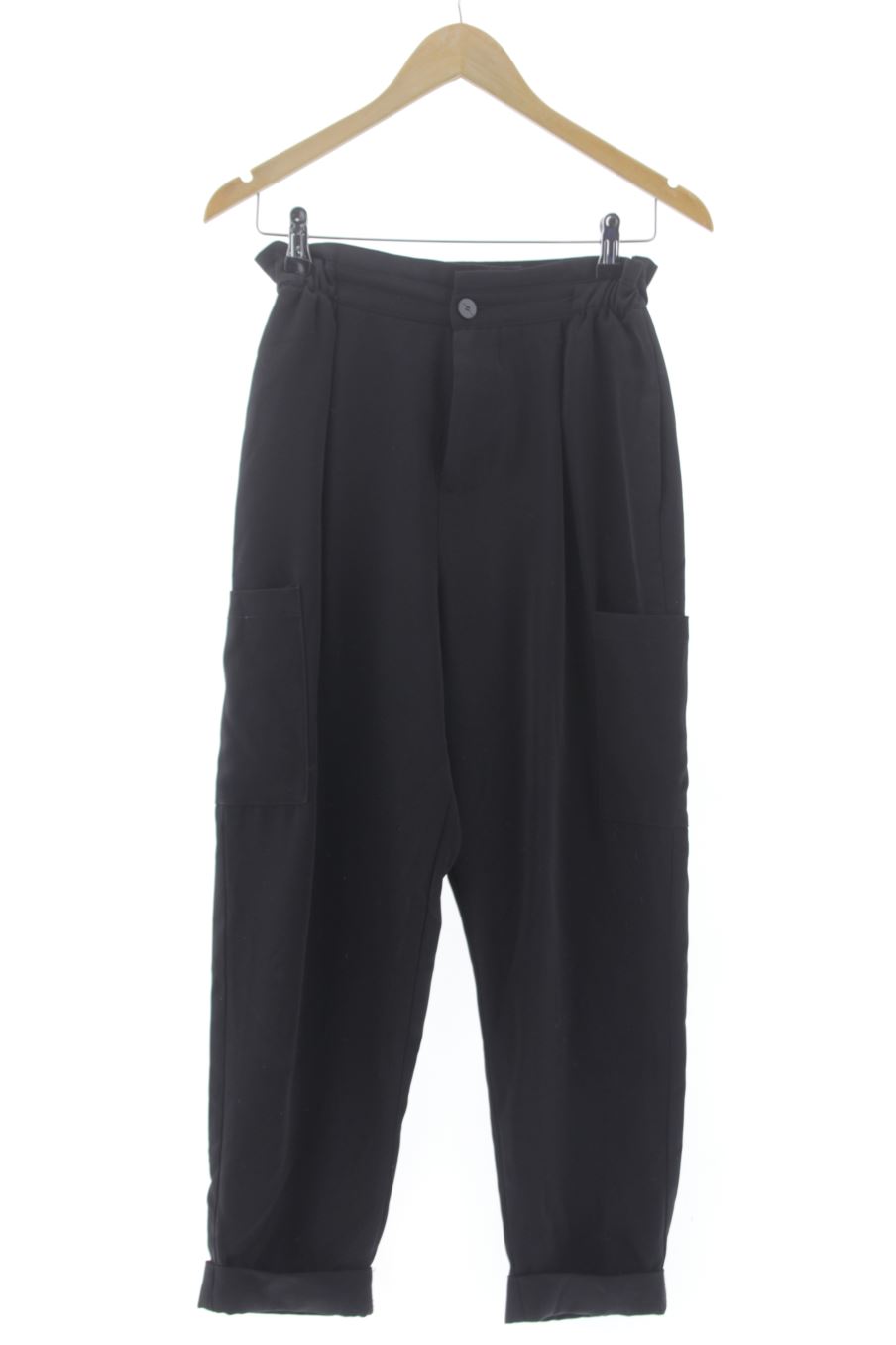 Pantalón de Zara de la talla 34, de color negro