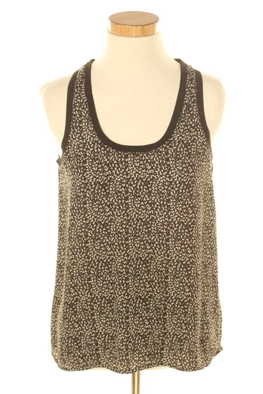 Top de Monoprix de la talla 36, de color negro