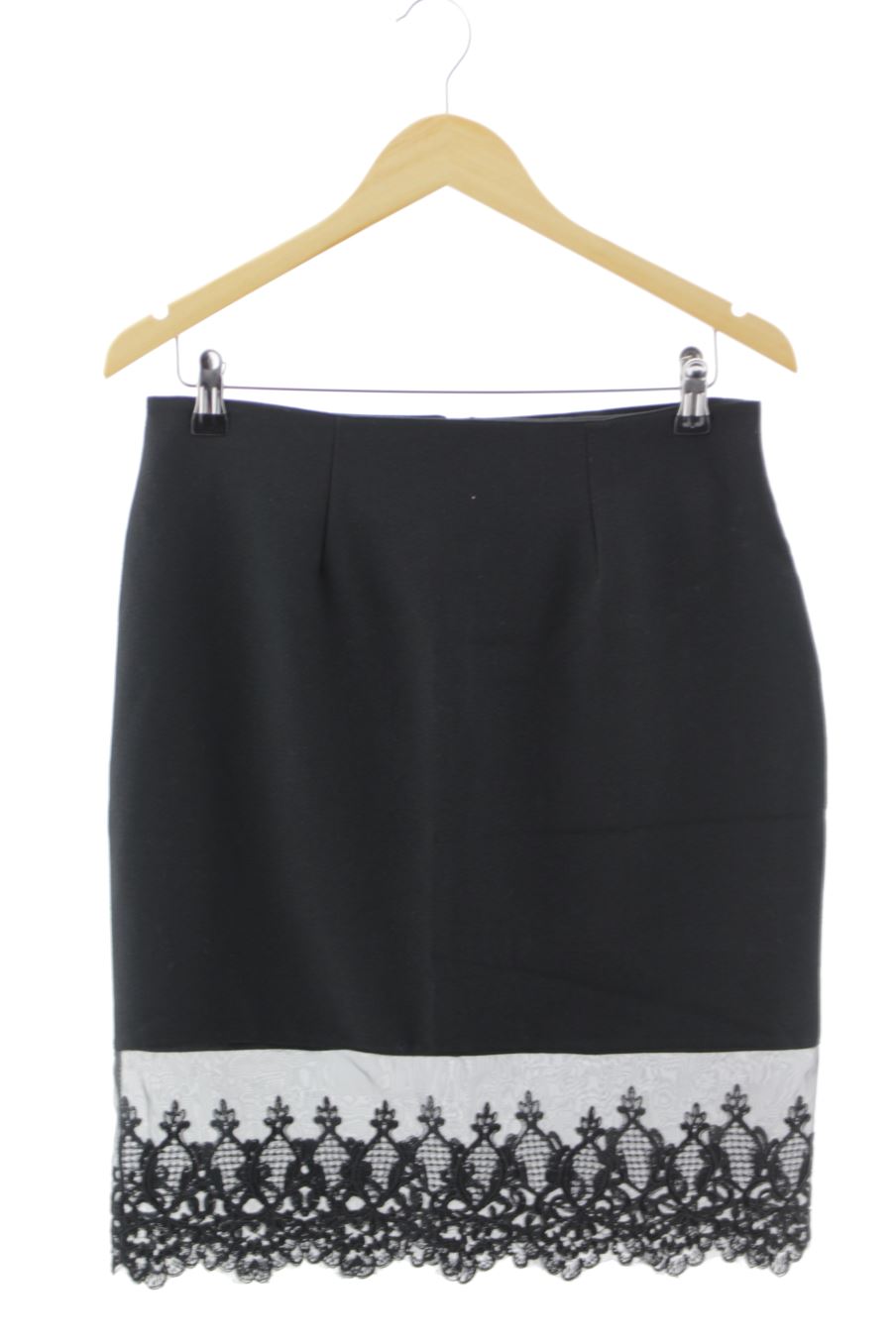 Faldas de Vera Jo de la talla L, de color negro