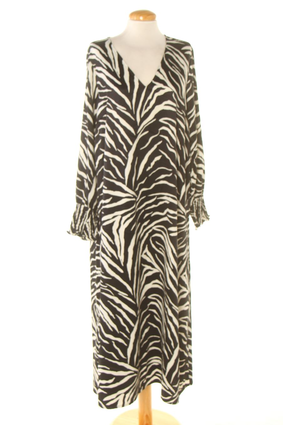 Robe casual Vero moda de la taille L, de couleur animal print