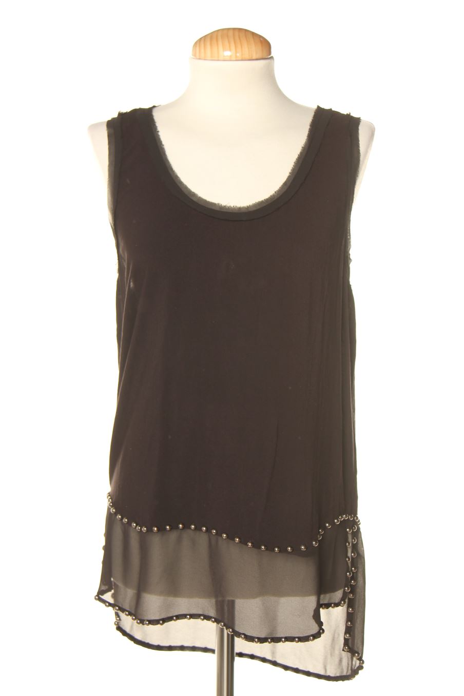 Top de H&M de la talla 38, de color negro