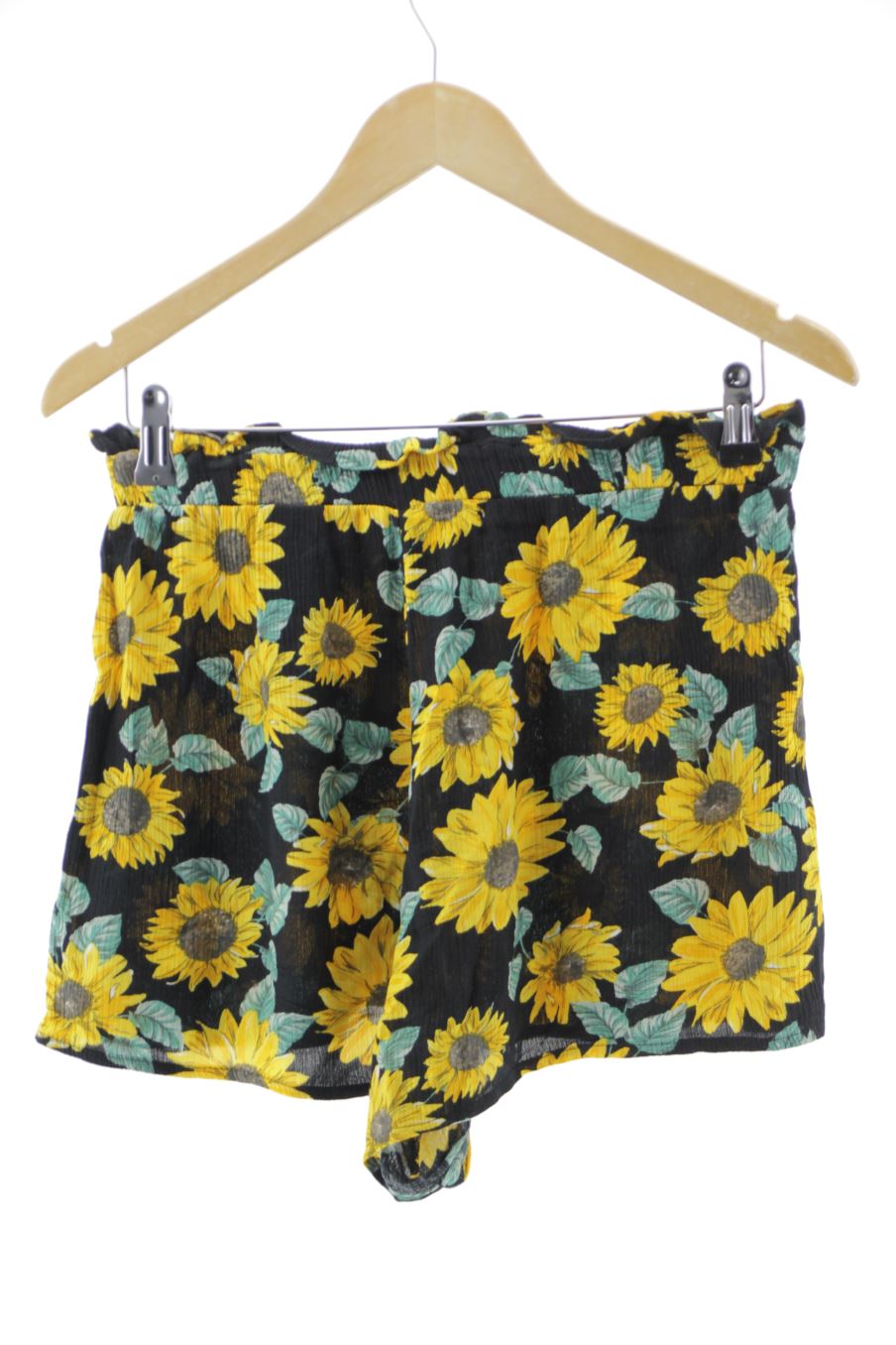 Shorts H&M de la taille 38, de couleur fleurs