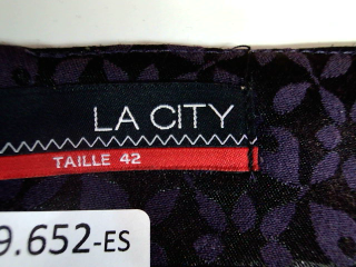 Jupe La City de la taille 42, de couleur pourpre