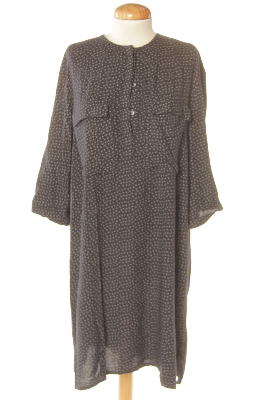 Robe casual H&M de la taille 38, de couleur bleu marine