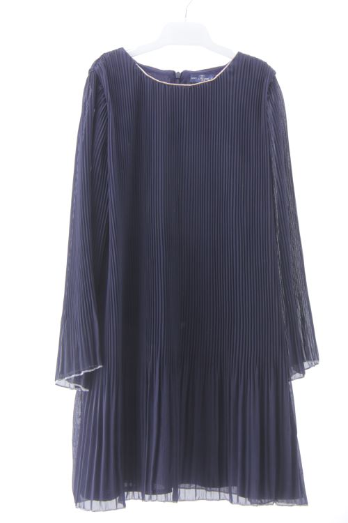Aufwändiges Kleid