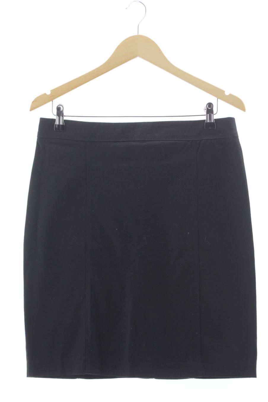 Falda de Yessica (C&A) de la talla 42, de color negro de ropa vaquera