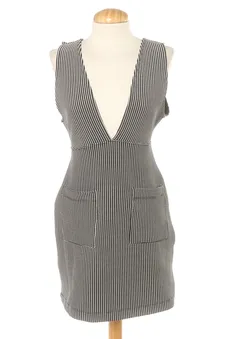 Einfaches Kleid M Bershka, Foto 1 von 2