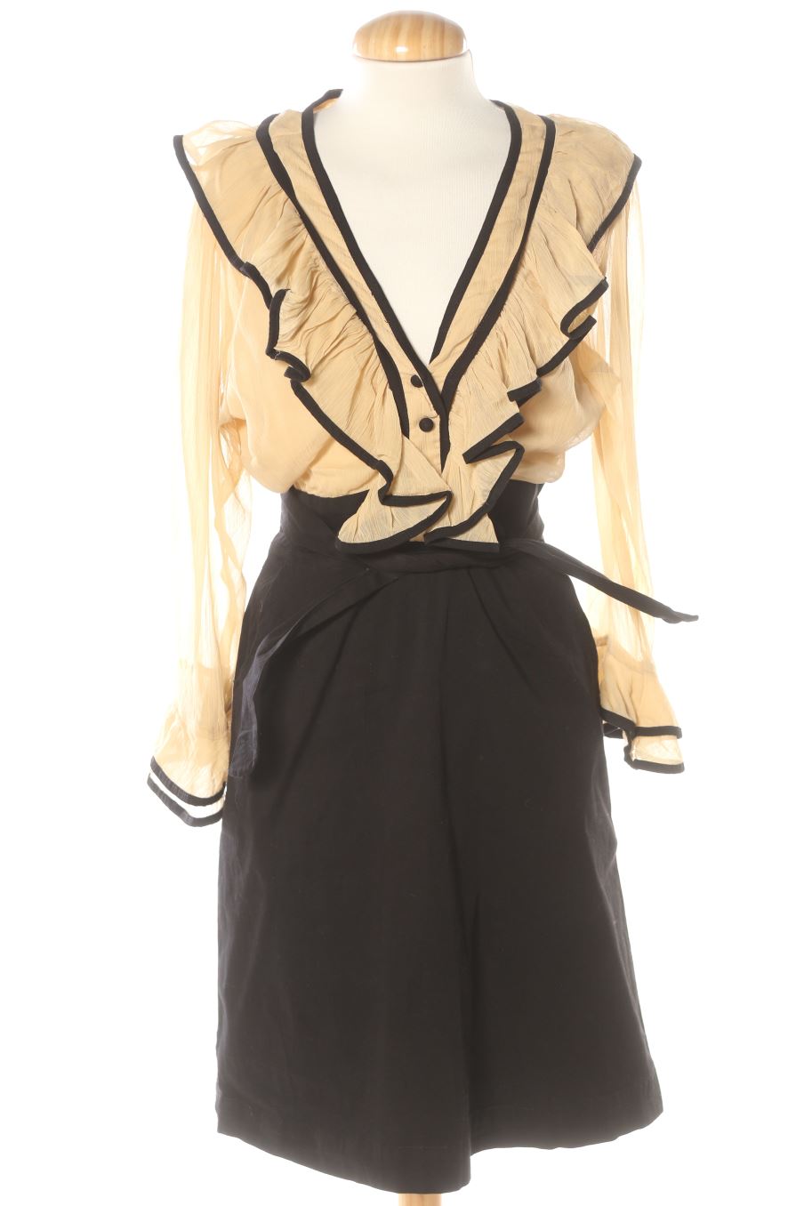 Robe Almatrichi de la taille 42, de couleur noir