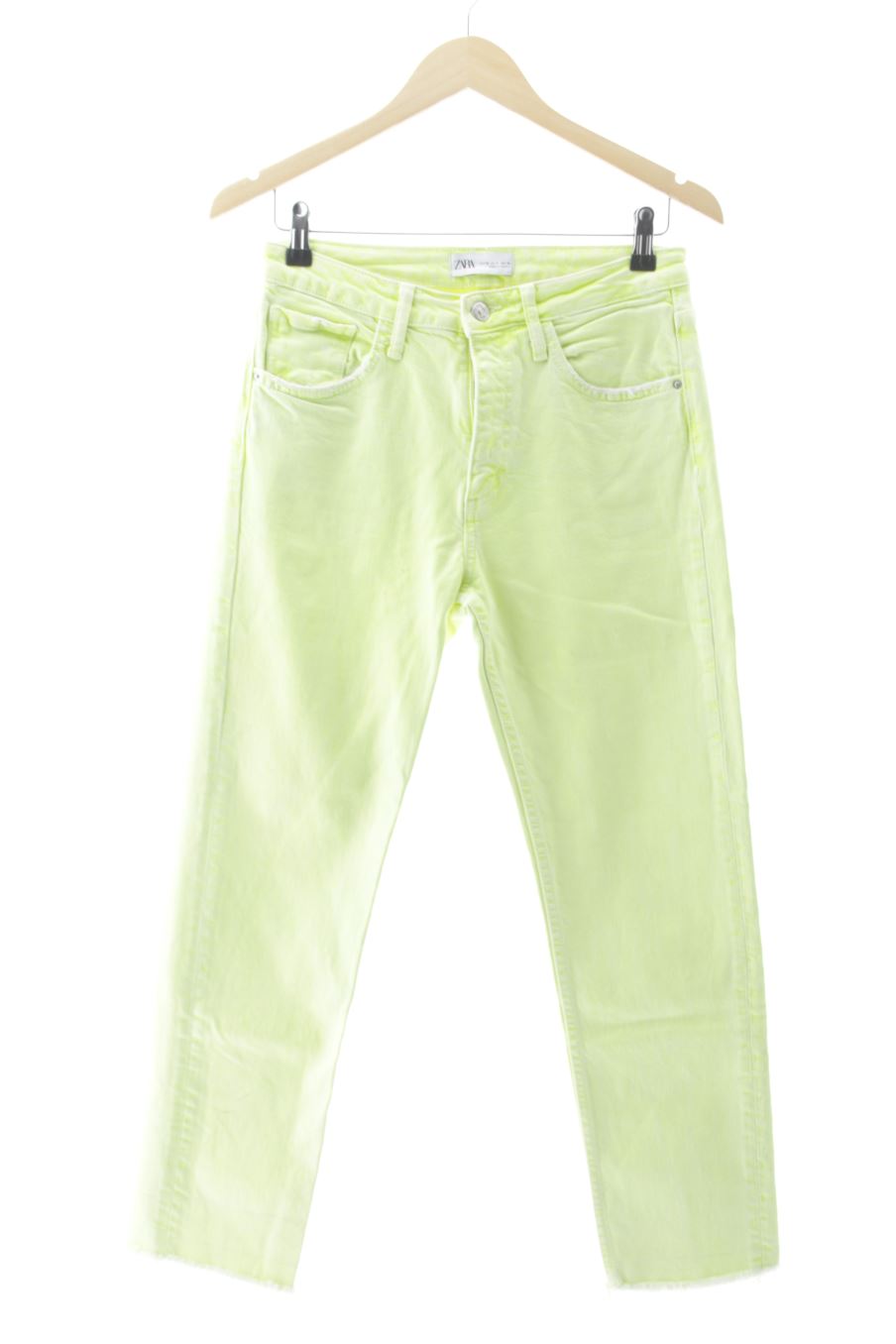 Vaquero de Zara de la talla 38, de color verde de ropa vaquera
