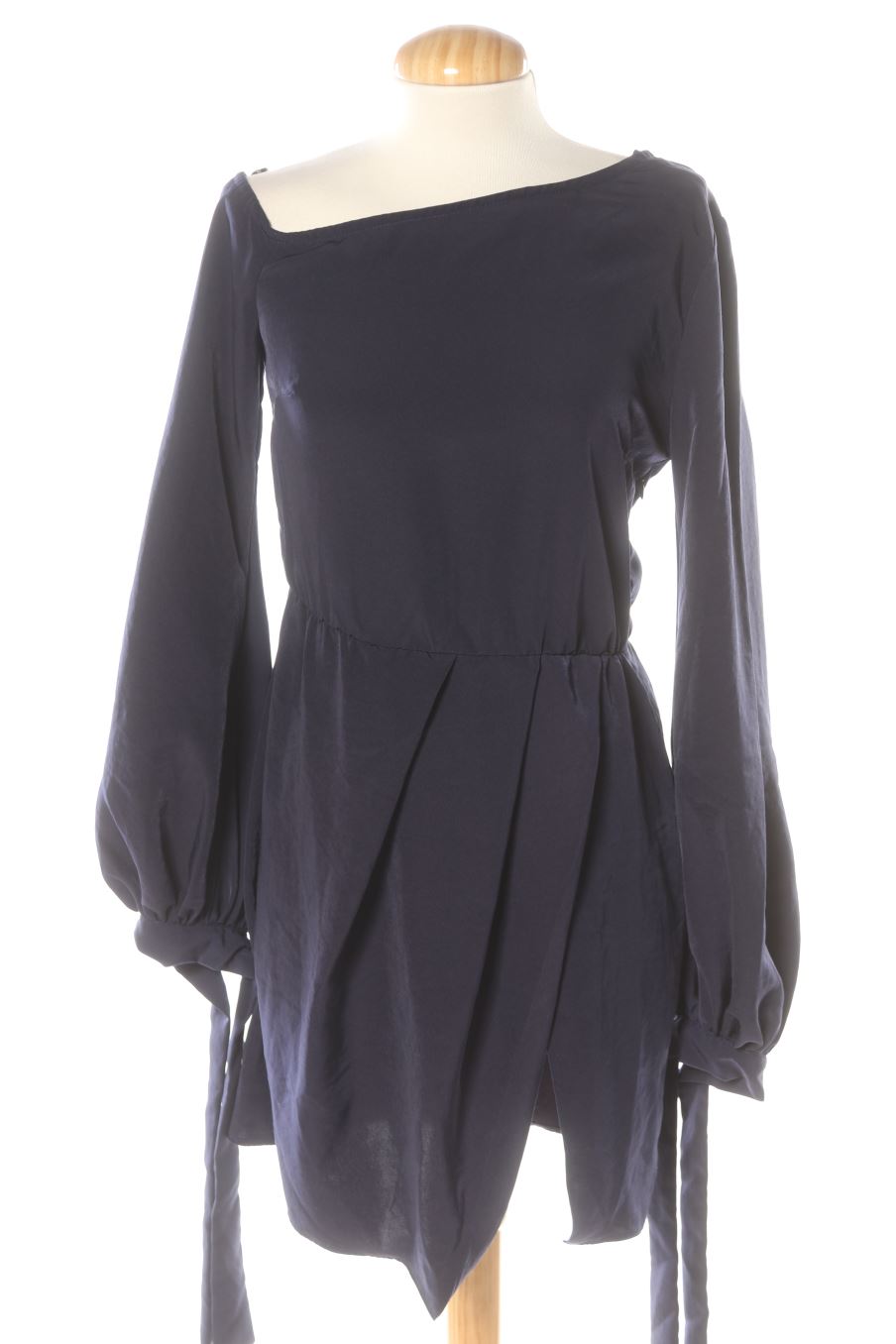 Robe casual MISSGUIDED de la taille 32, de couleur bleu marine