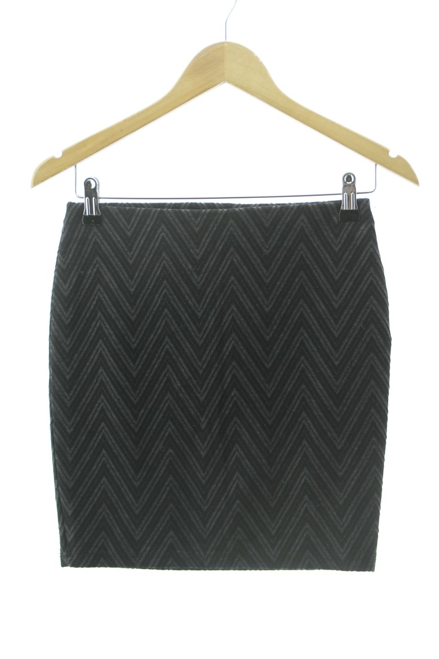 Jupe Stradivarius de la taille S, de couleur gris