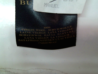 Jupe Burberry de la taille 44, de couleur noir