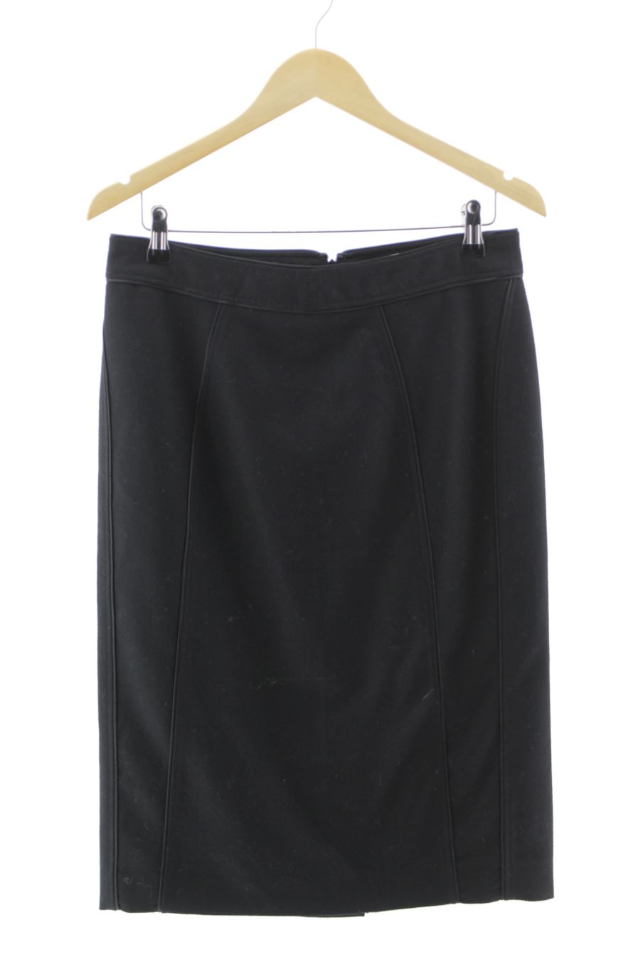 Jupe Burberry de la taille 44, de couleur noir