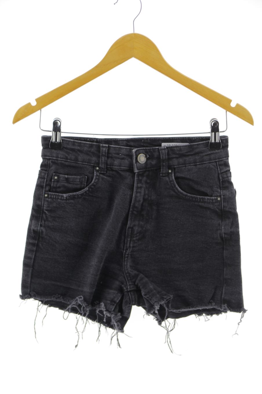 Kurze Hose von Bershka Größe 34, Farbe Schwarz, aus Jeanskleidung für