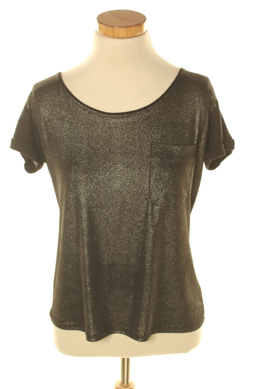 T-shirt Cache cache de la taille M, de couleur noir