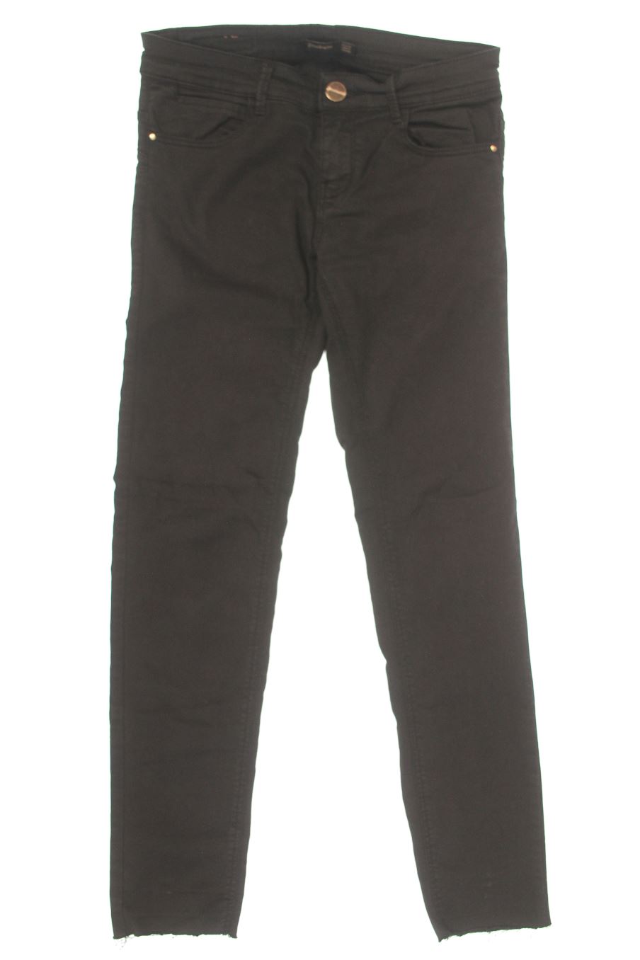 Vaqueros de Stradivarius de la talla 36, de color negro de ropa vaquera