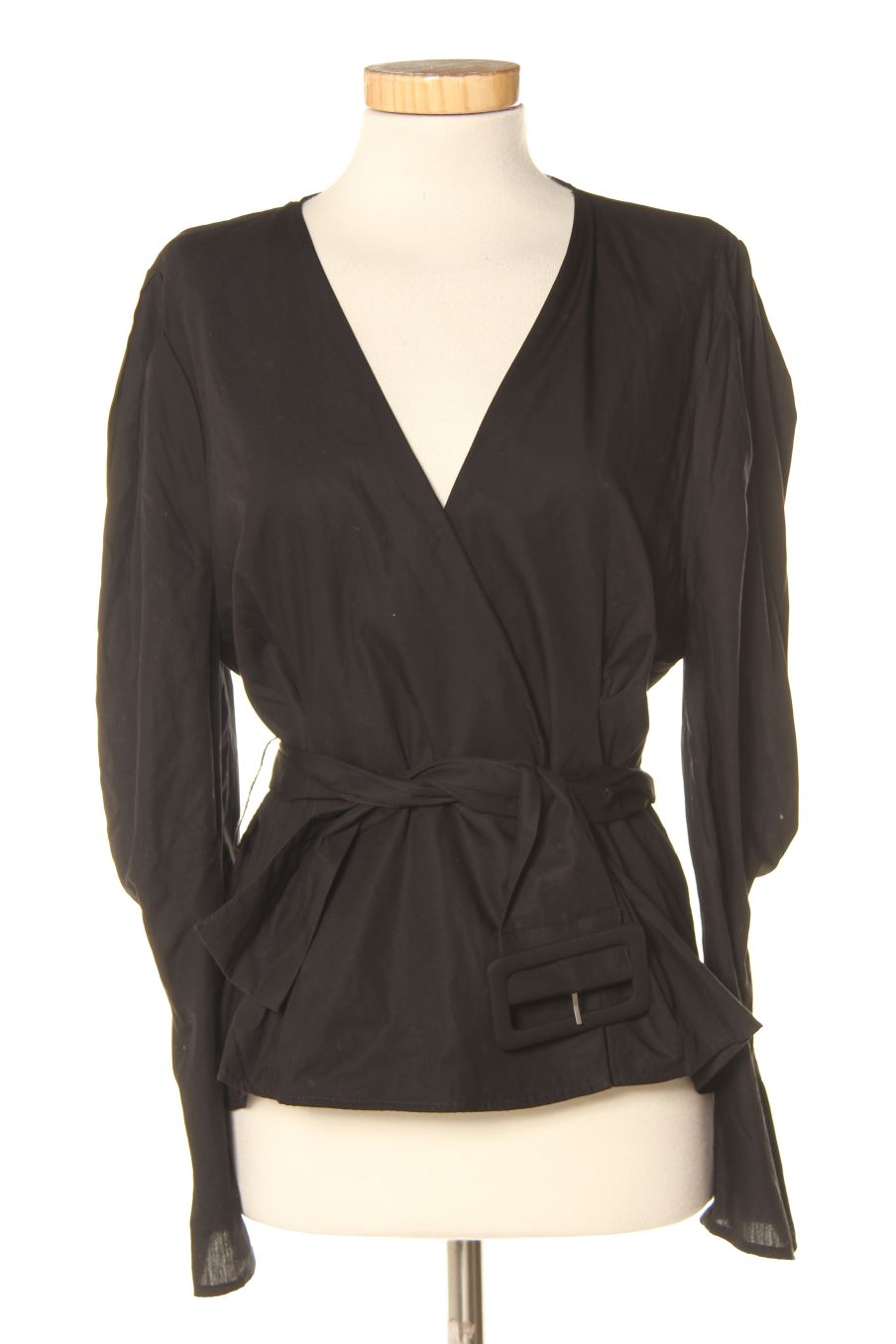 Blusa de manga larga de Zara de la talla L, de color negro