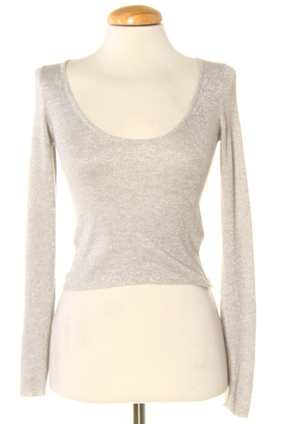 Pull Pull & Bear de la taille S, de couleur gris