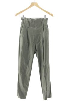 Pantaloni 32 Stradivarius, foto 1 di 2
