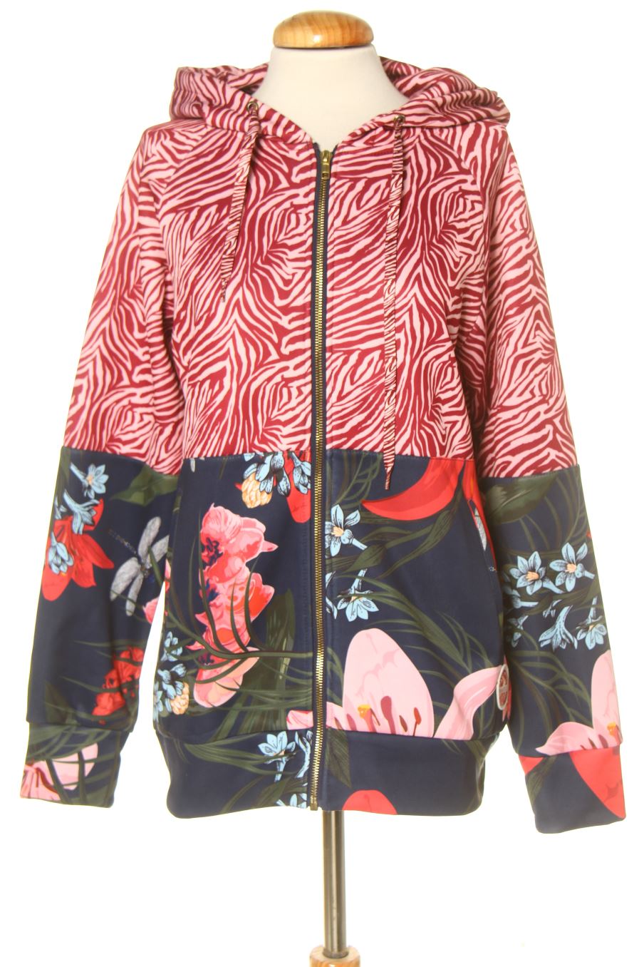 Blouson FemiStories de la taille M, de couleur imprimés