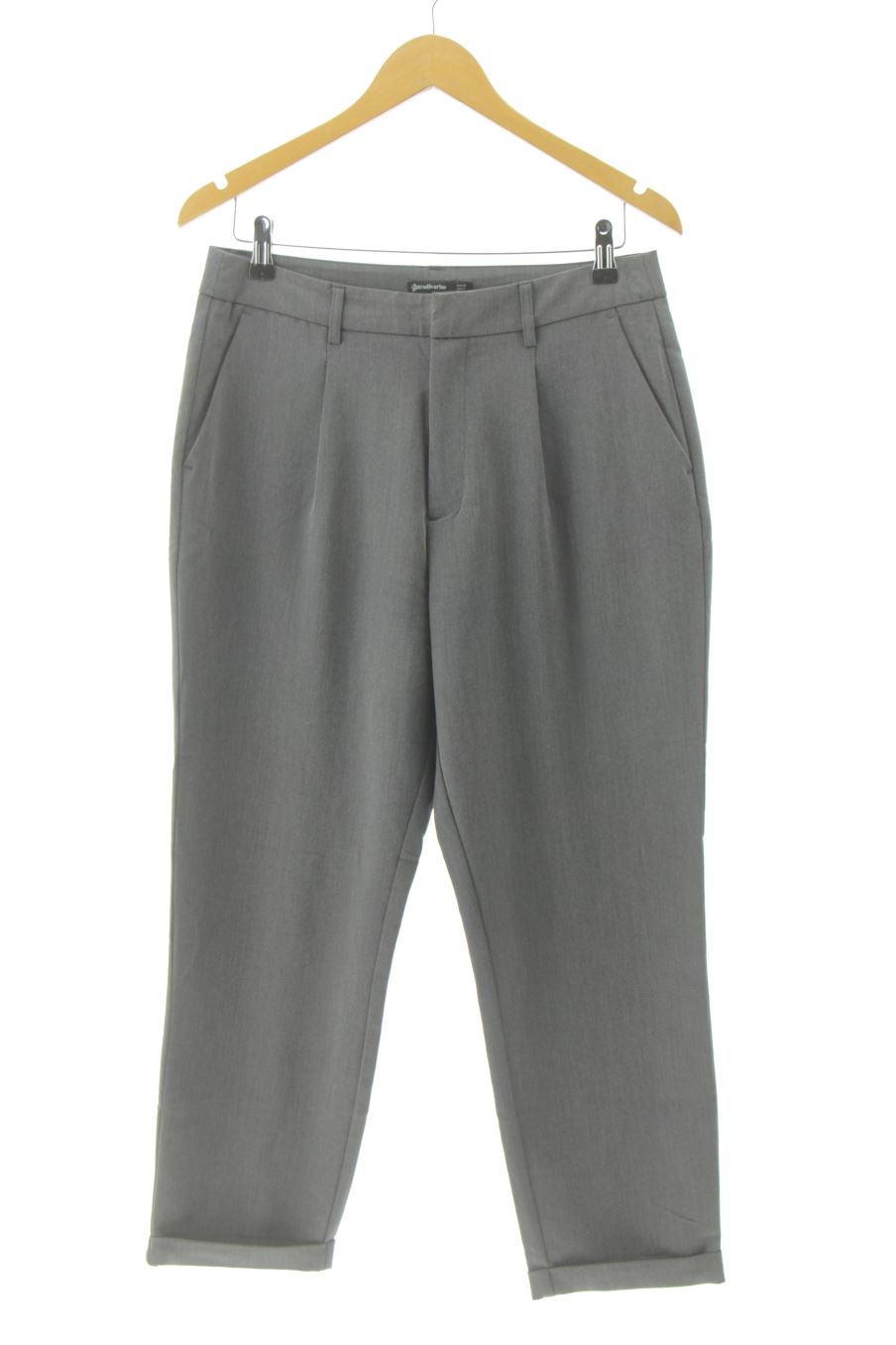 Pantalon Stradivarius de la taille 40, de couleur gris