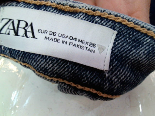 Vaqueros de Zara de la talla 36, de color azul de ropa vaquera