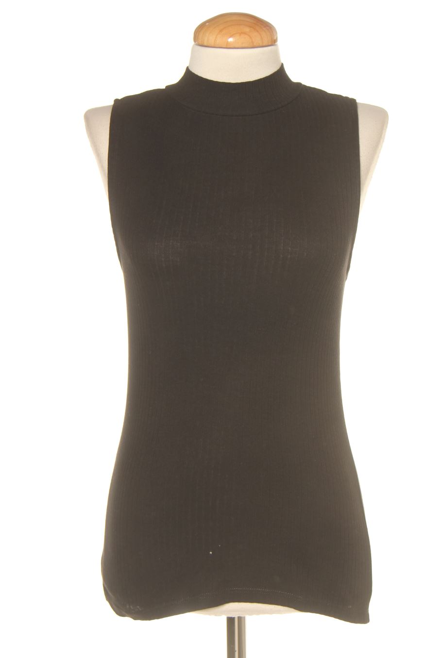 Top Amisu de la taille XS, de couleur noir