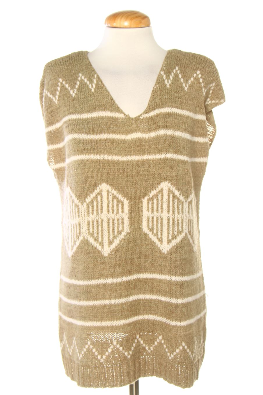 Pull New Saks de la taille M, de couleur imprimés