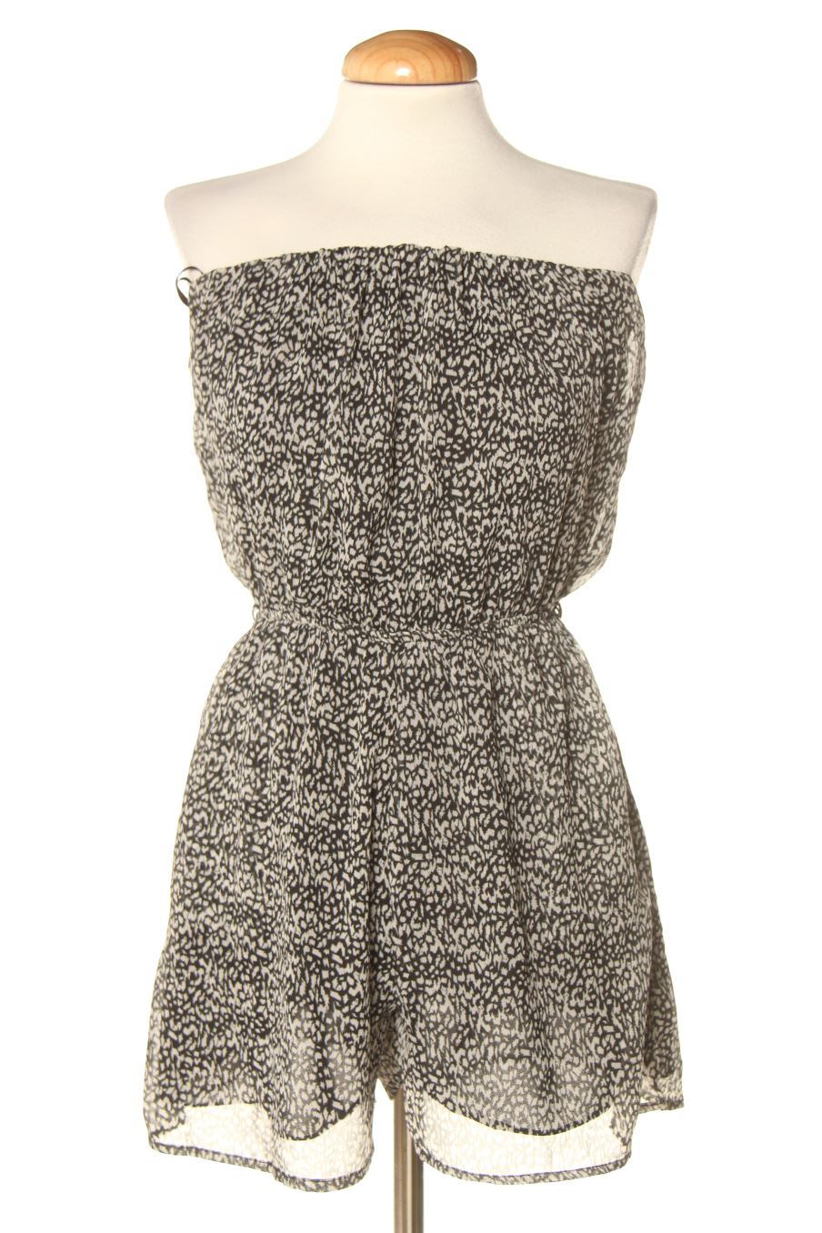 Mono de Bershka de la talla M, de color estampado