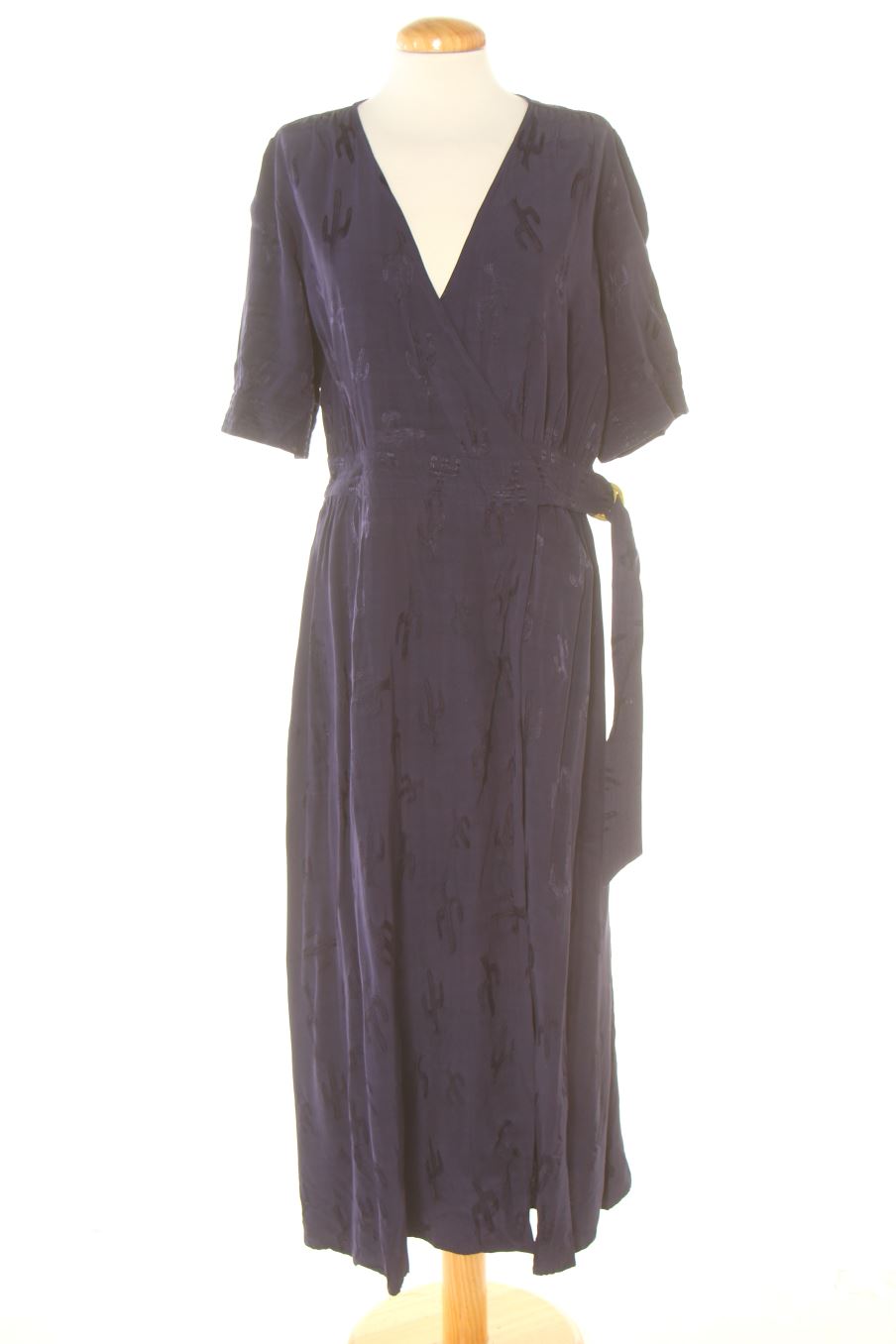 Robe casual bdba de la taille 42, de couleur rose