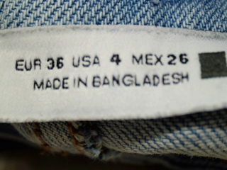 Jeans Zara de la taille 36, de couleur bleu de denim