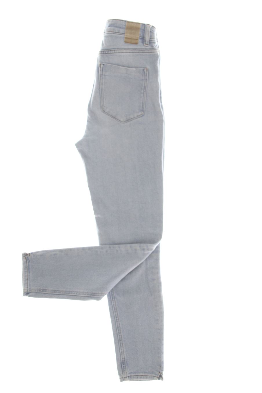 Jeans Zara de la taille 36, de couleur bleu de denim