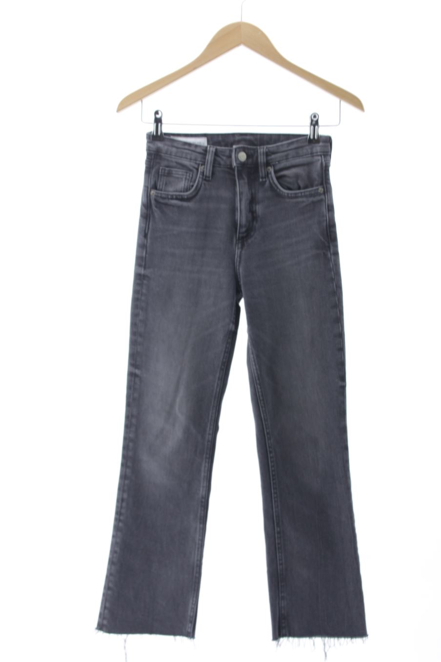 Vaquero de Zara de la talla 32, de color gris de ropa vaquera