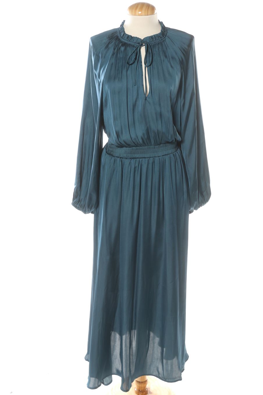 Robe casual Mango de la taille S, de couleur gris