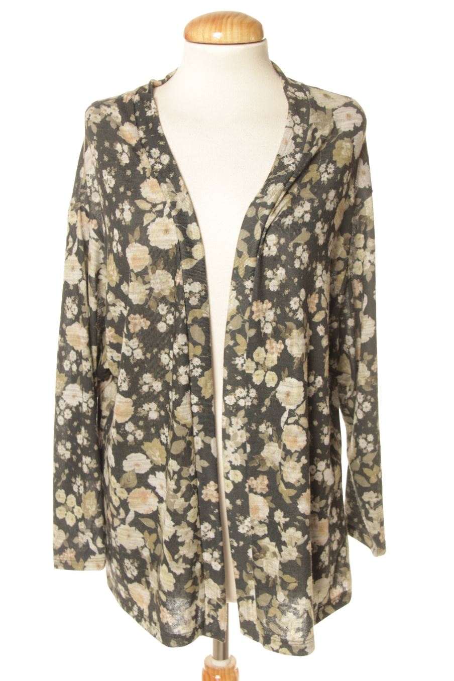 Chaqueta de Pull & Bear de la talla S, de color flores