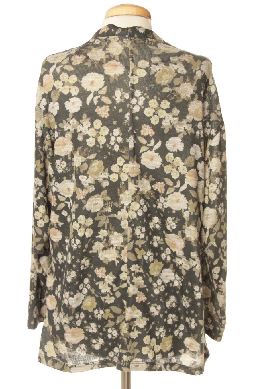Chaqueta de Pull & Bear de la talla S, de color flores