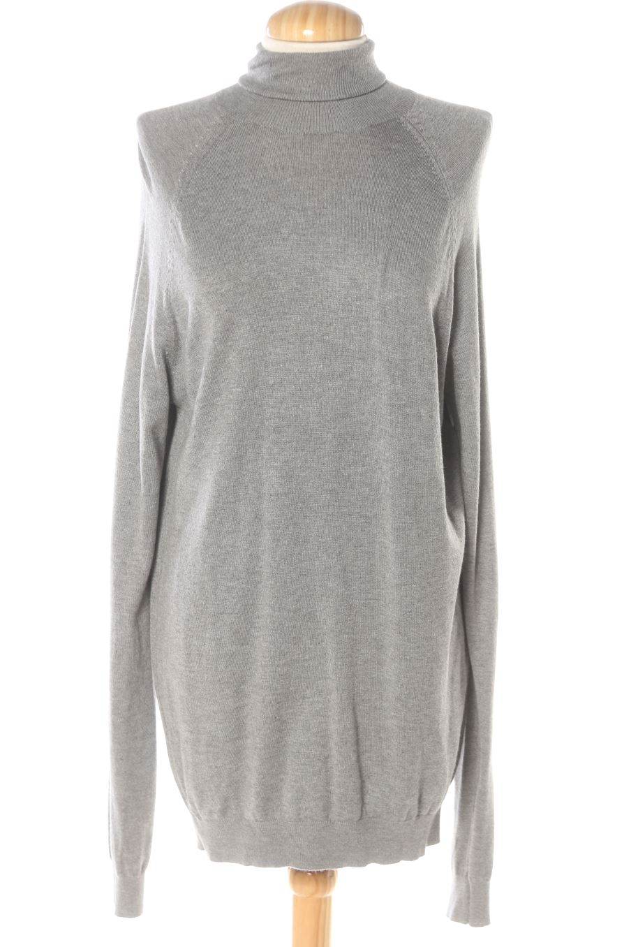 Pull Zara de la taille M, de couleur gris