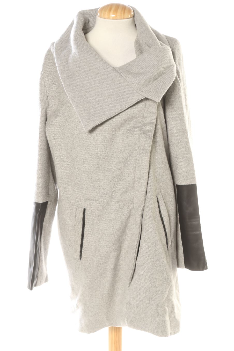 Manteau Bershka de la taille M, de couleur gris