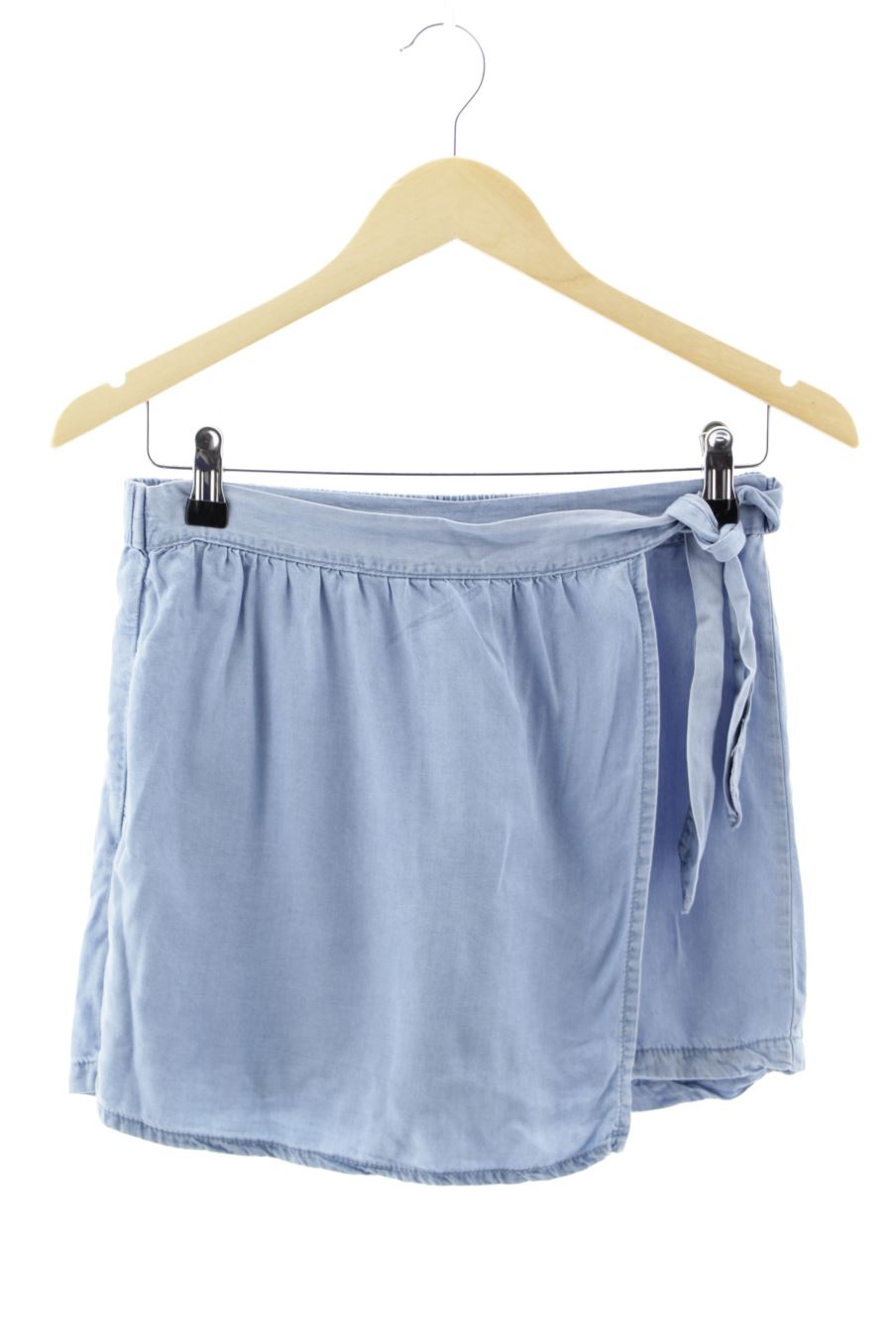 Short en jean Mango de la taille 13 ans de denim de seconde main