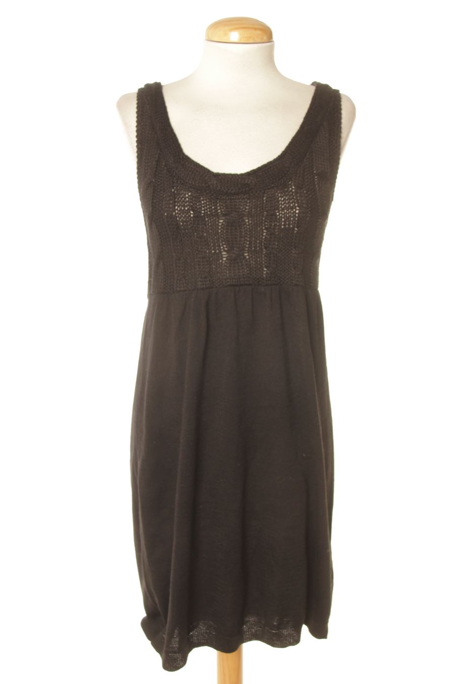 Vestido casual de H&M de la talla M, de color negro