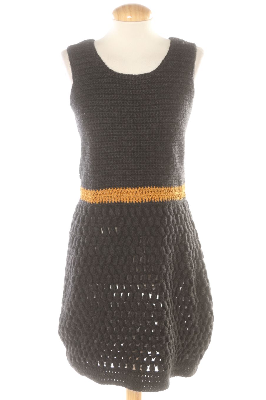 Vestido casual de PERCENTIL de la talla 38, de color negro