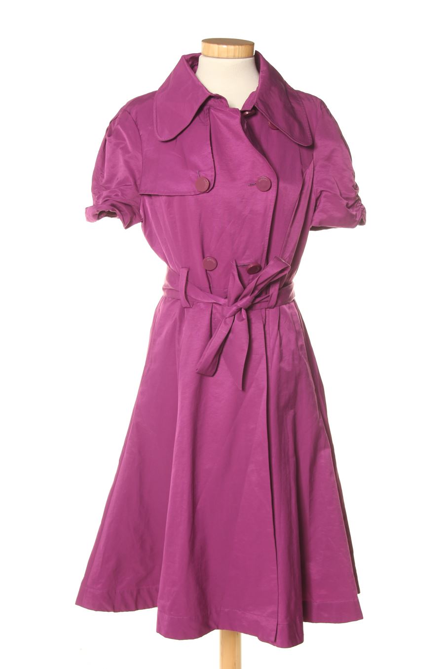 Gabardina de bebe de la talla M, de color morado